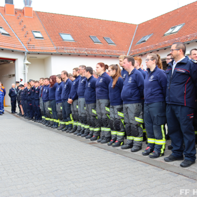 Bild vergr&ouml;&szlig;ern: Eröffnung des Tages der offenen Tür auf dem Hof der Feuerwache 2