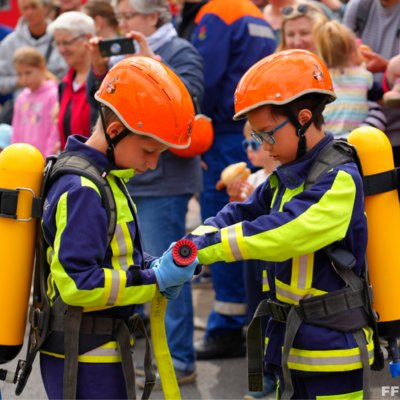 Bild vergr&ouml;&szlig;ern: Einsatz-Vorführung durch Kinderfeuerwehr 3