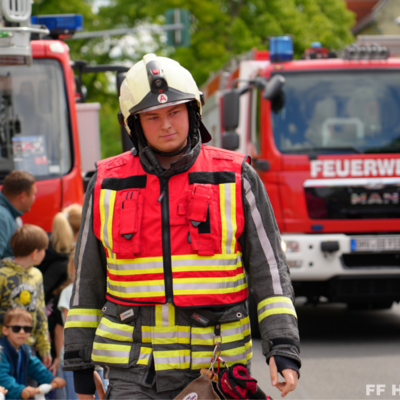 Bild vergr&ouml;&szlig;ern: Einsatz-Vorführung durch Kinderfeuerwehr 1